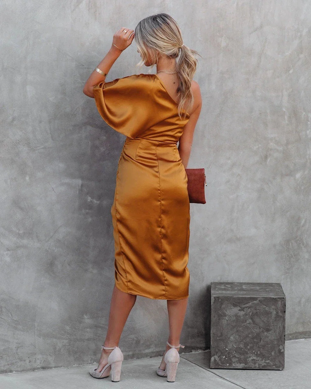 Maelle - Chic Dress - Image 4
