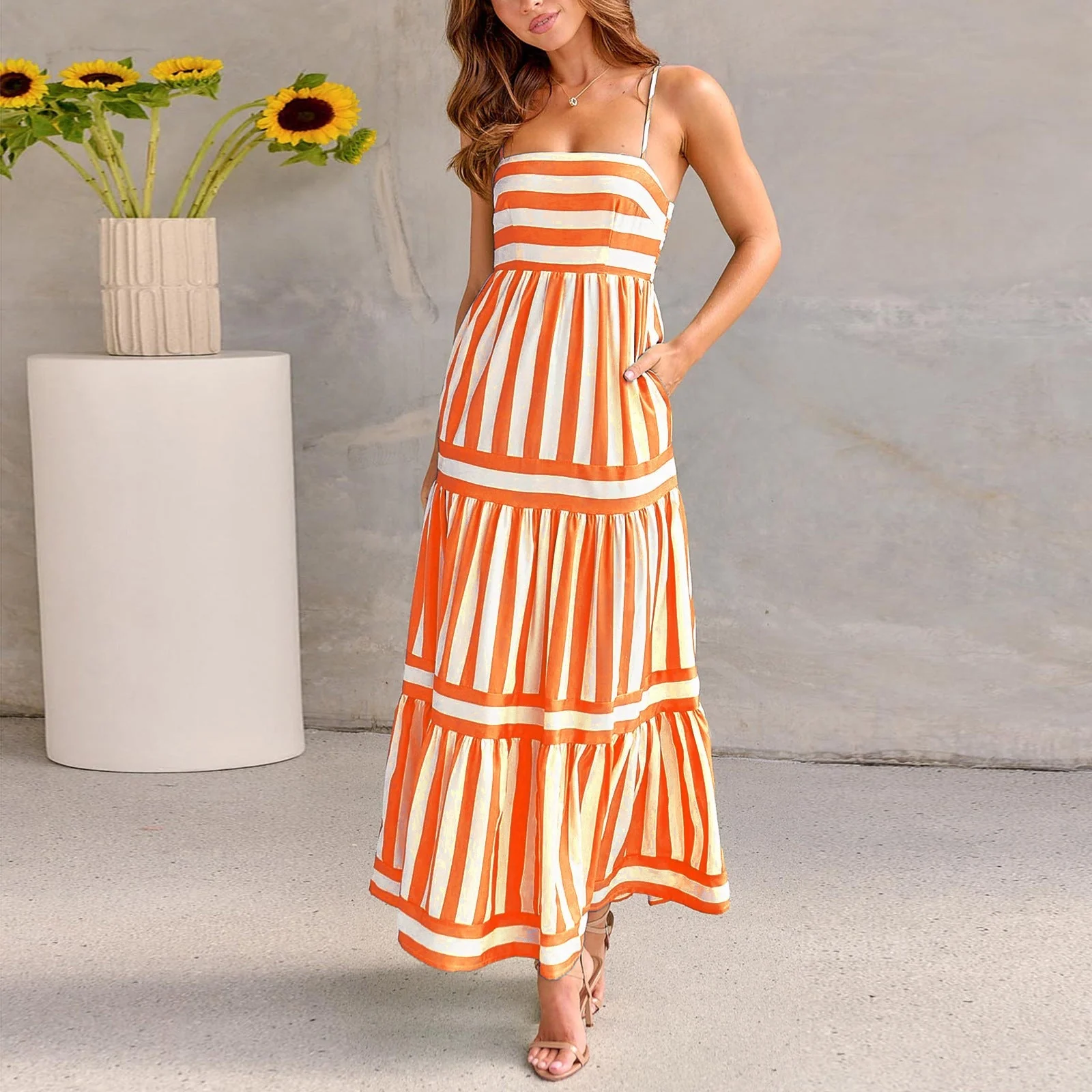 Marisol | Gestreiftes Maxikleid mit Trägern und Taschen - Image 7