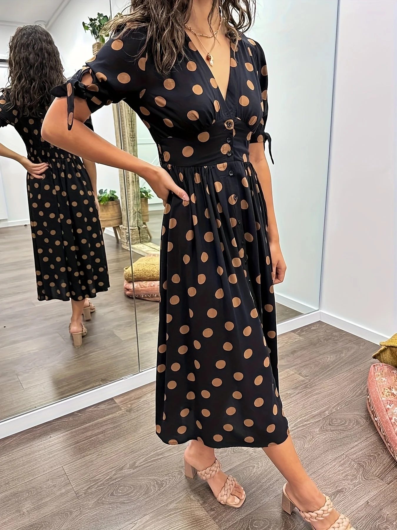 Martha | Retro-Polka-Dot Midi-Kleid - Image 10
