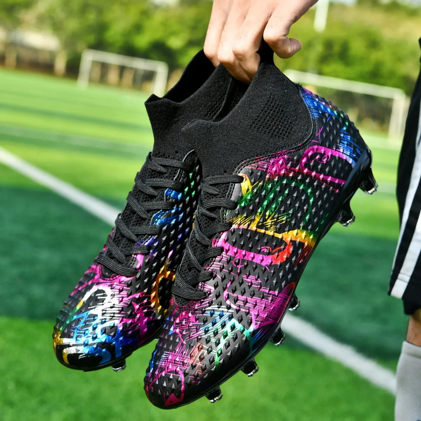 Maximilian | Rutschfeste Fußballschuhe - Image 2