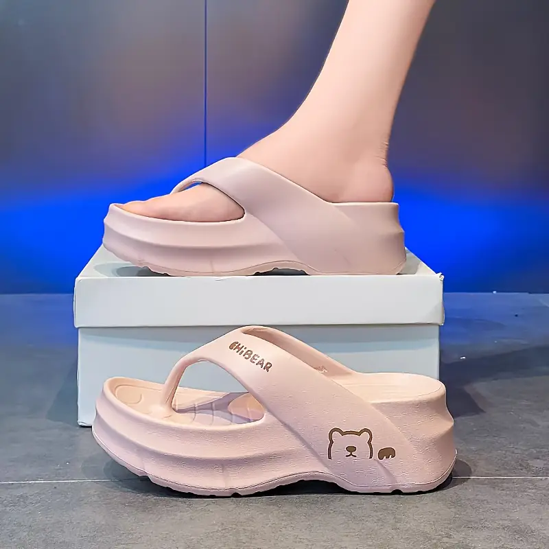 Maya - Stylische schwarze EVA-Flip-Flops für Frauen mit niedlichem Bärendesign - Image 3