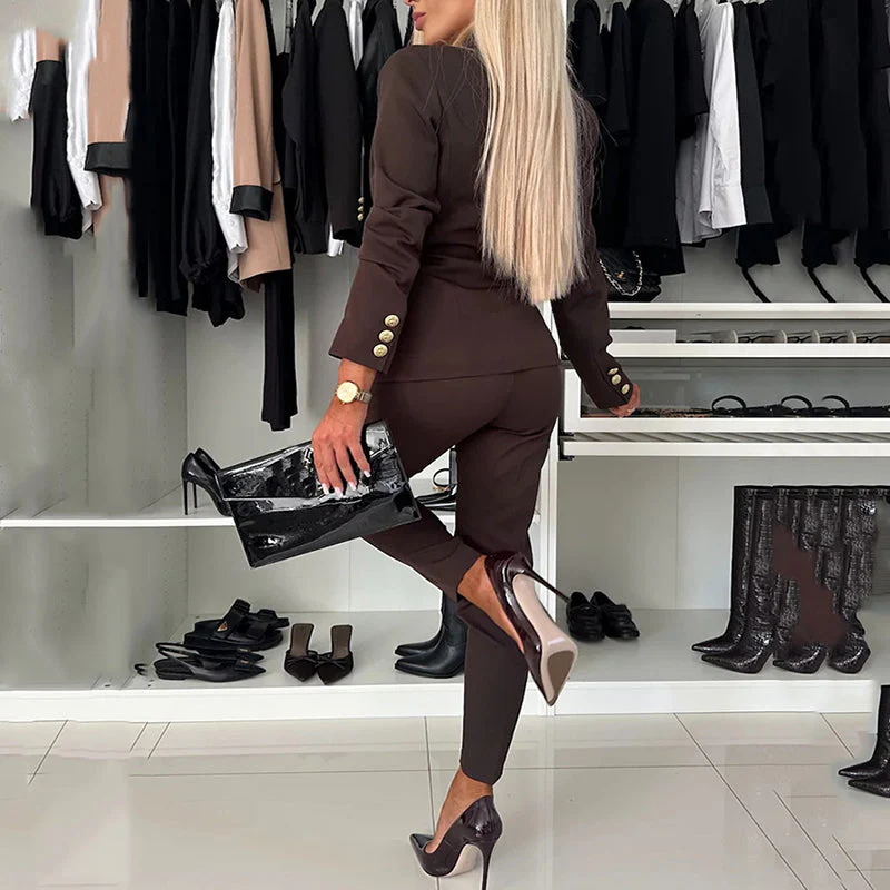 Melanie | Damenanzug mit Doppelreiher und schmaler Hose - Image 8