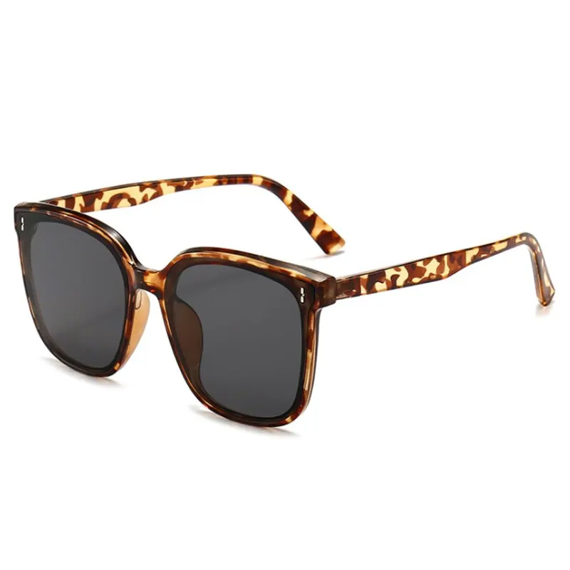 Mila | Modische Oversize-Sonnenbrille für Damen - Image 3