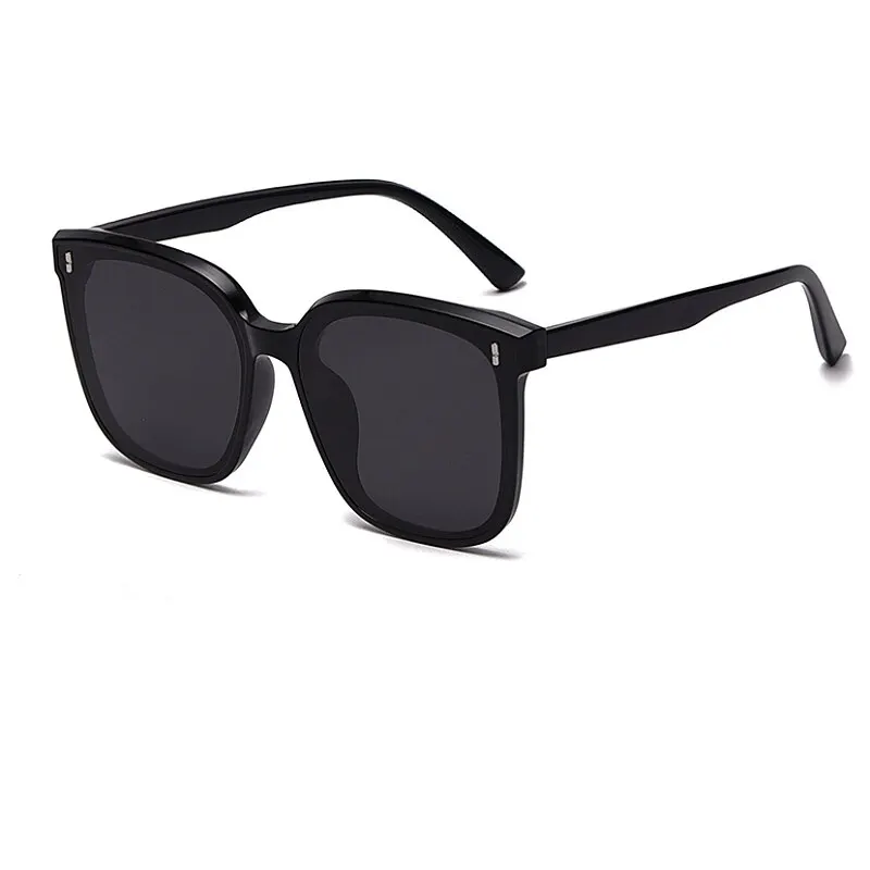 Mila | Modische Oversize-Sonnenbrille für Damen - Image 8