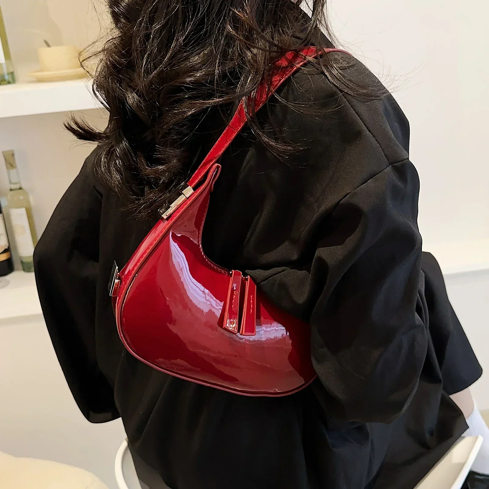 Mille Stilvolle Halbmonden Handtasche für Frauen – Elegante Umhängetasche - Image 3