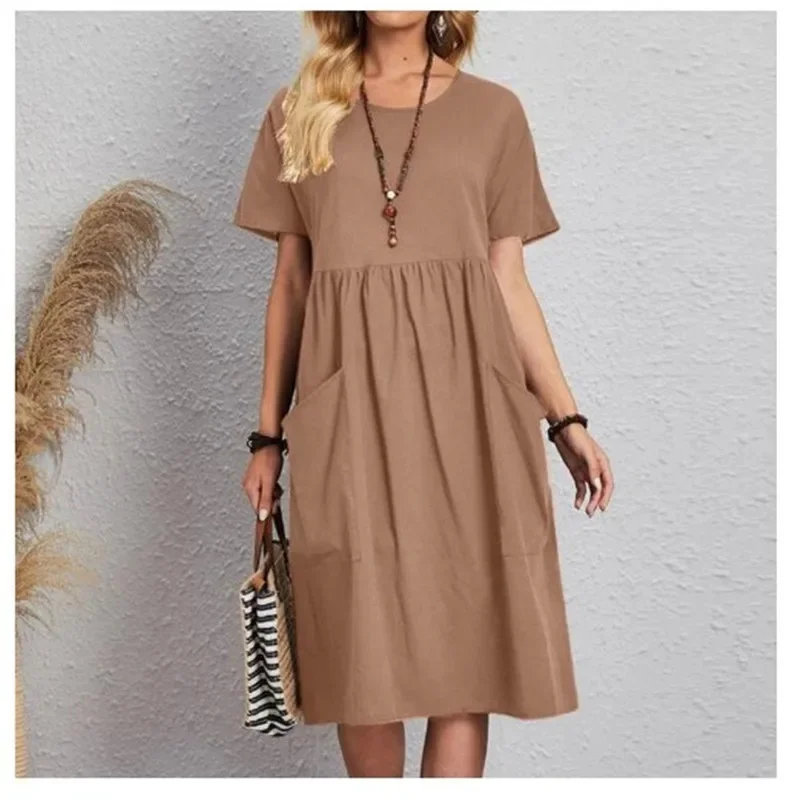 Mira | Marineblaues Midi-Kleid mit kurzen Ärmeln"
Rewritten: "Mira | Midi-Kleid in Marineblau mit kurzen Ärmeln
