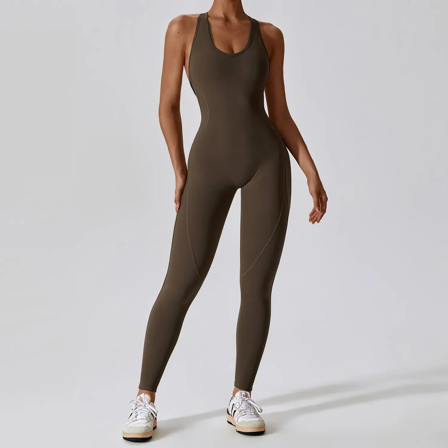 Miranda | Yoga Jumpsuit Mit Offenem Rücken - Image 8