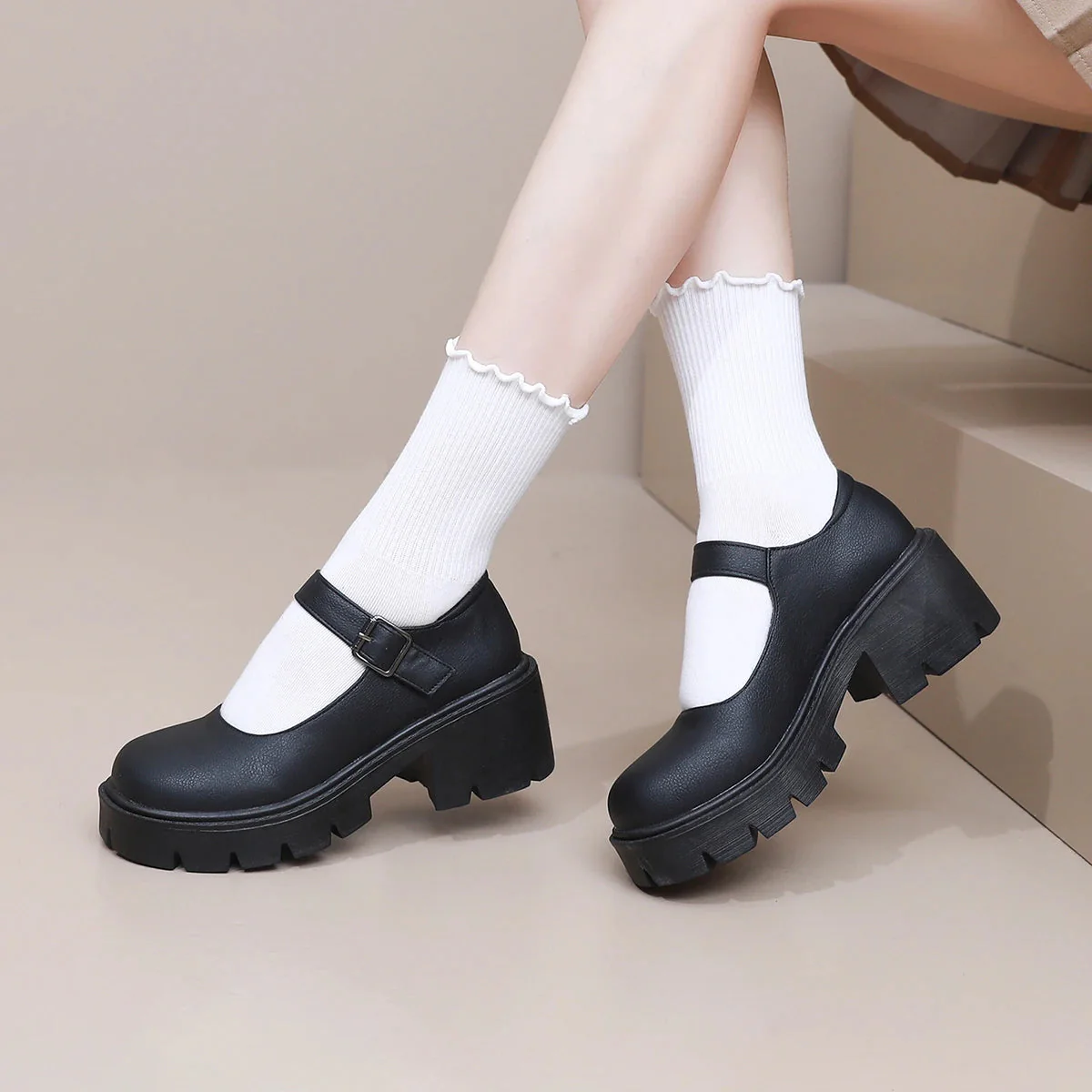 Nadine | Klassische Mary Jane Dirndl Schuhe - Image 2