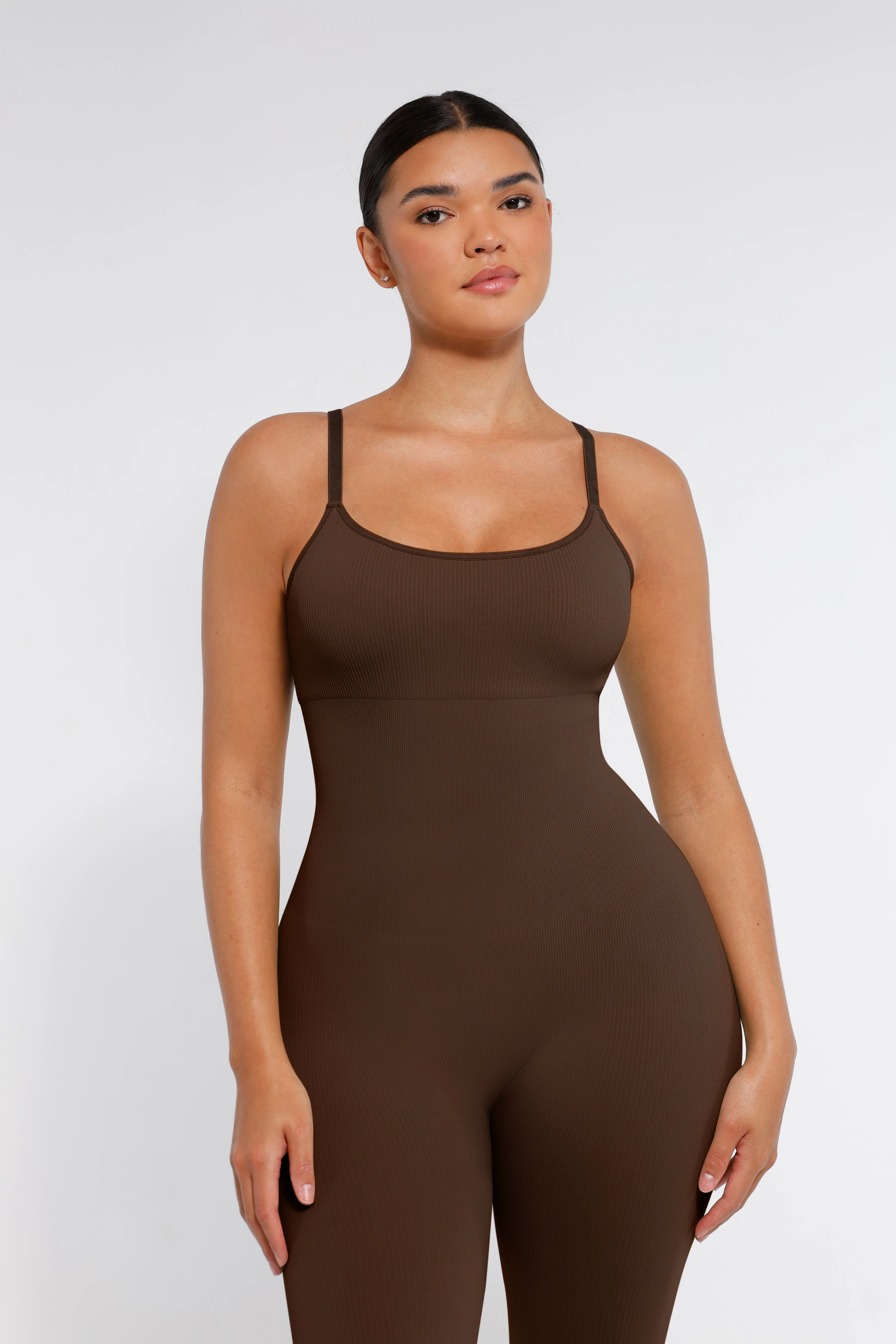 Nahtloser Shapewear-Jumpsuit mit Spaghettiträgern - Image 13