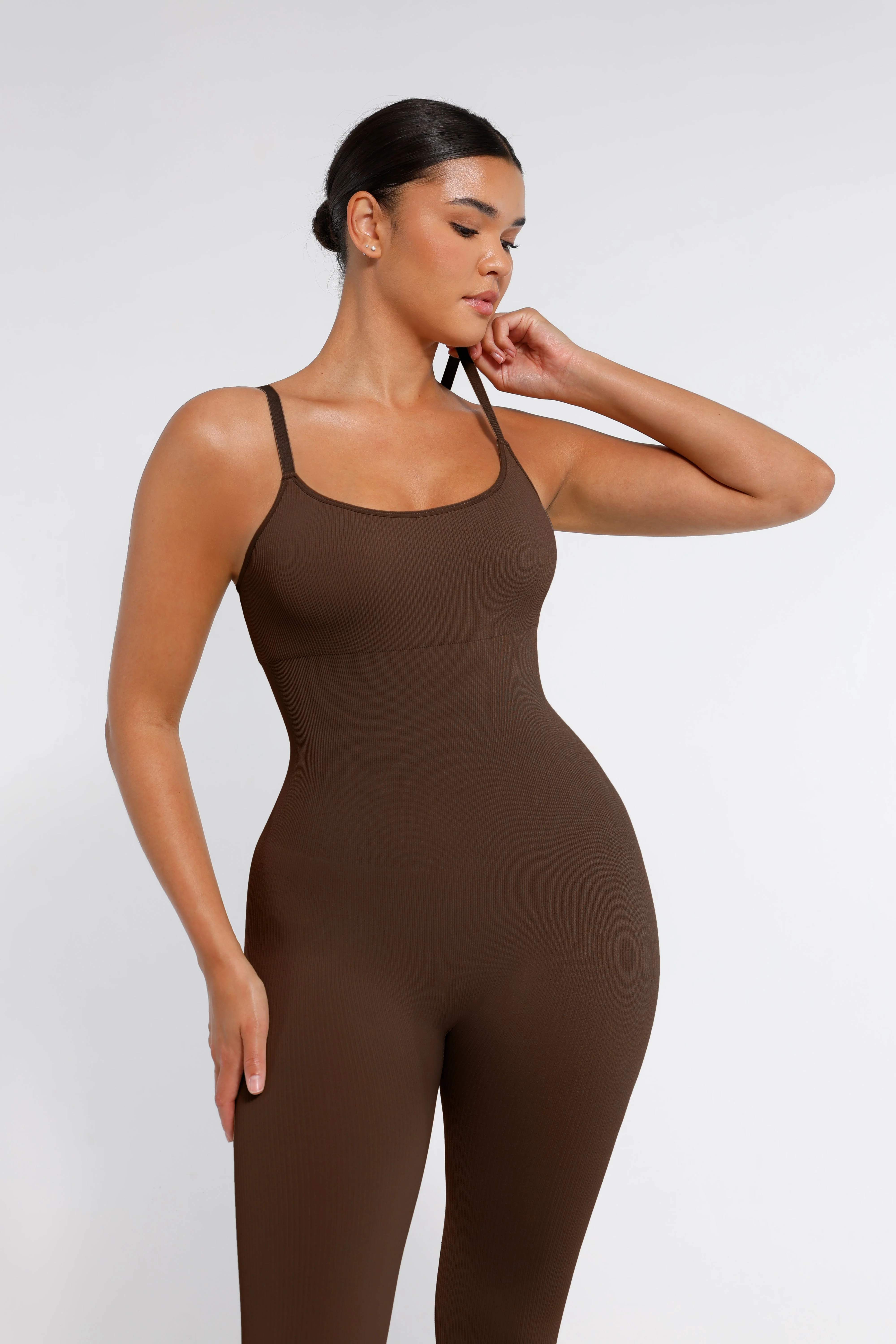 Nahtloser Shapewear-Jumpsuit mit Spaghettiträgern - Image 14