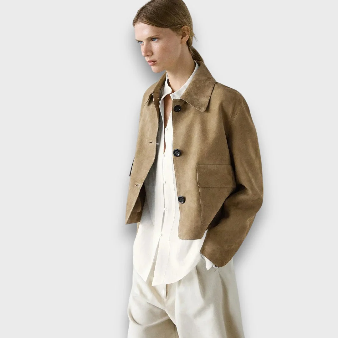 Naomi – Elegante Wildlederjacke mit klassischem Schnitt - Image 6