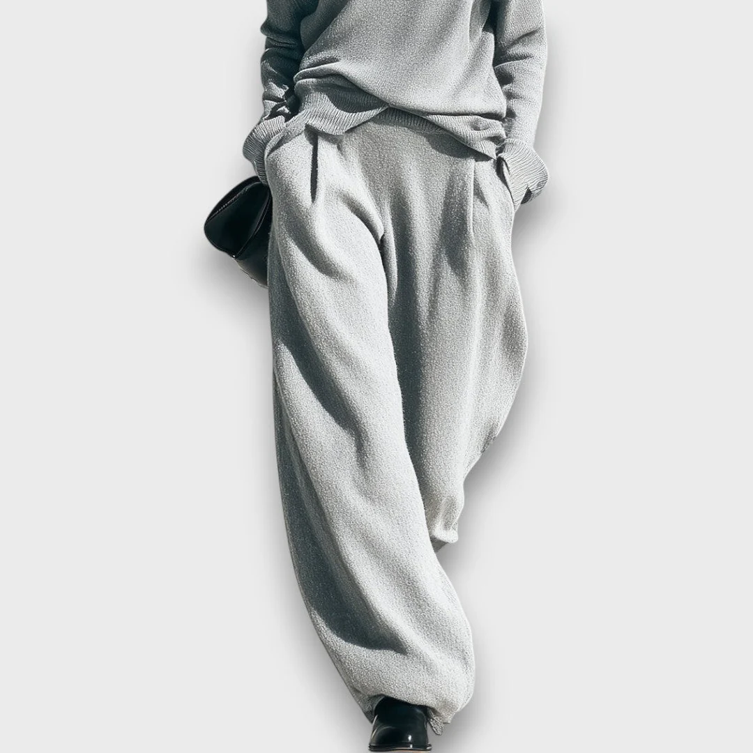 Narella – Modernes Strickset mit Cut-Out-Detail - Image 2