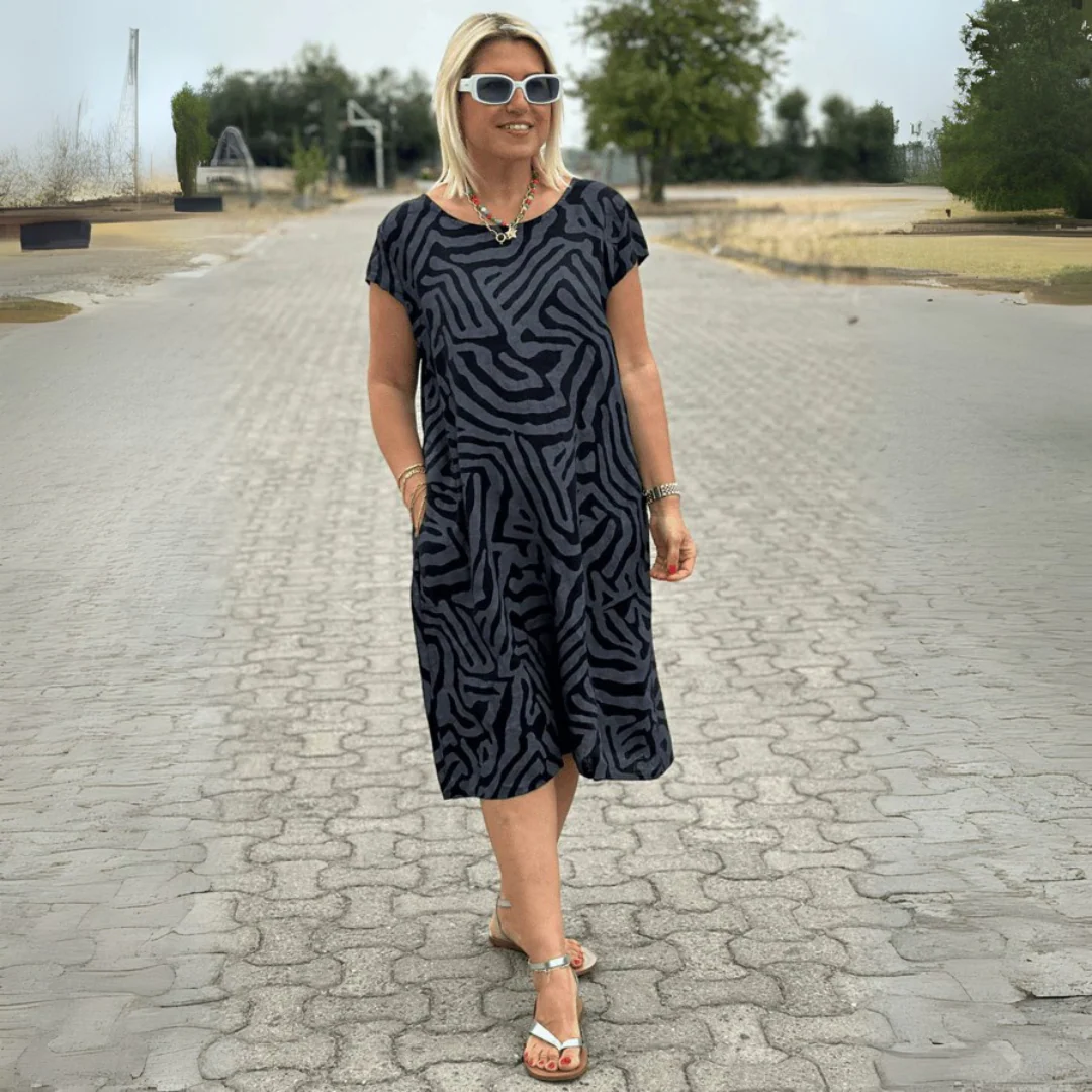 Nelia | Sommerkleid mit Rundhalsausschnitt und elegantem Muster - Image 7