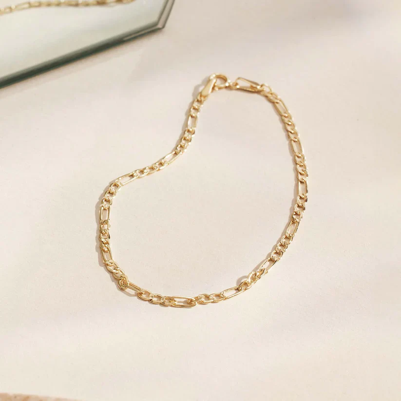 Neris Alaine Gold Bracelet - Image 2