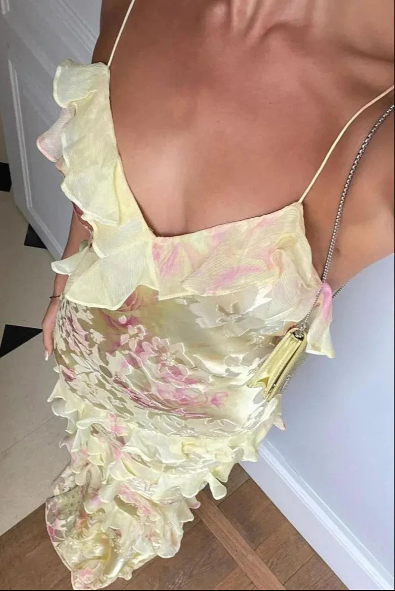 Nora | Langes Kleid mit Volants und V-Ausschnitt - Image 4