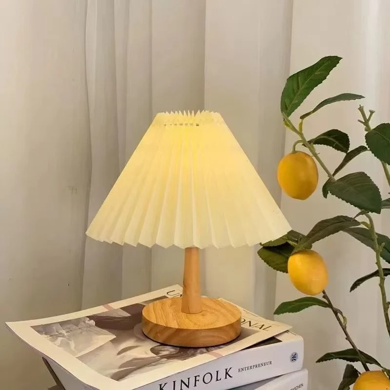 NordicEase plisségesteckte Tischlampe – Skandinavisches Design mit natürlicher Note - Image 7