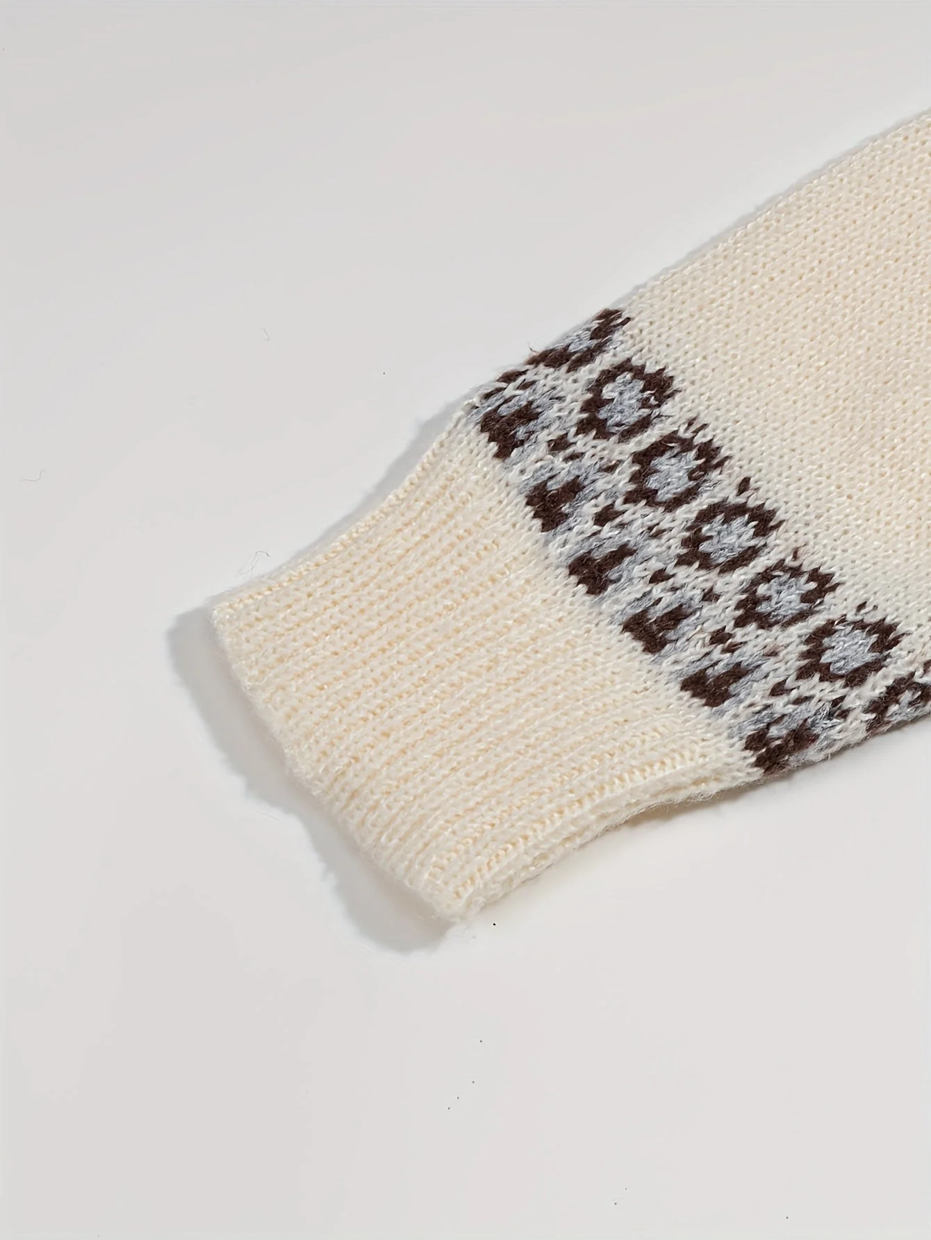 Oliver | Vintage Isländischer Pullover - Image 4