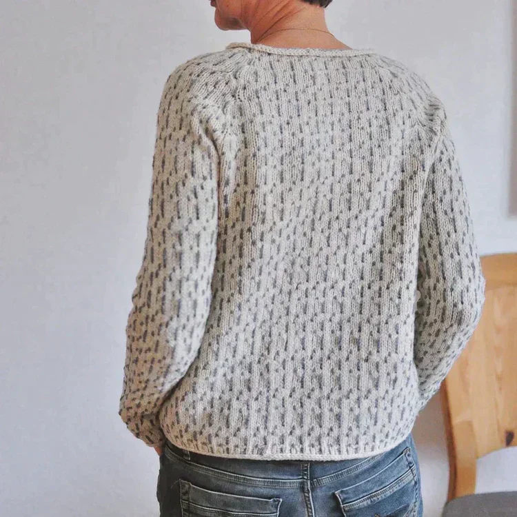 Olyvia - eleganter grauer pullover mit bootsausschnitt - Image 4