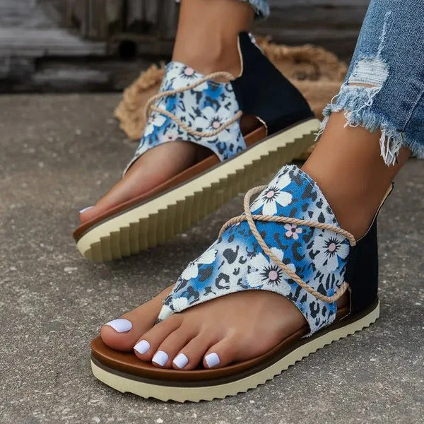 Perla | Trendige Kneifzangensandalen - Image 2