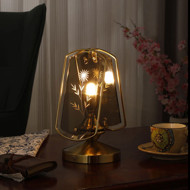 PetalGlow Tischlampe mit Blumengravur – Elegante Akzentbeleuchtung - Image 2