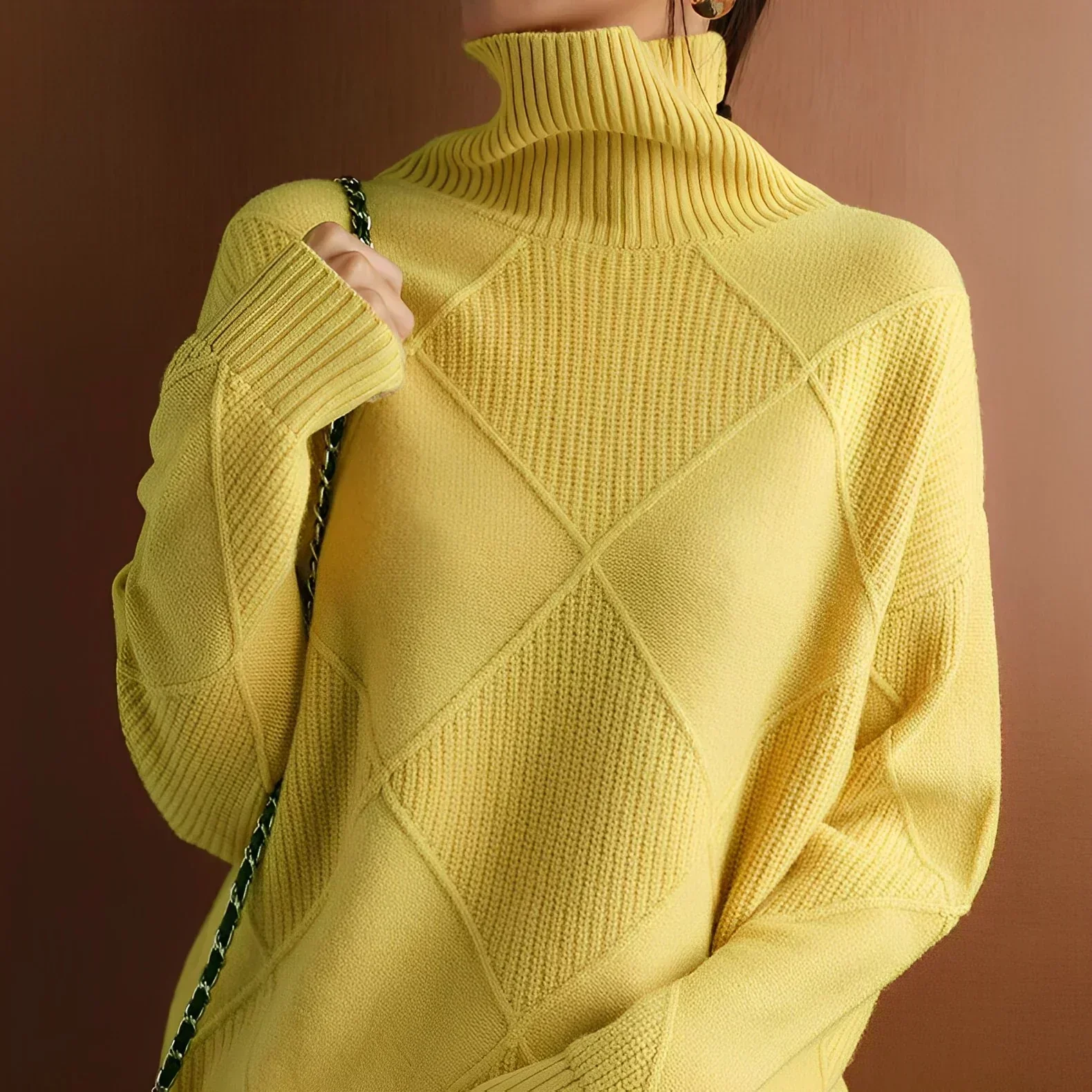 Rauten-Rollkragenpullover – Raffinierte Wärme mit modernem Stil - Image 6