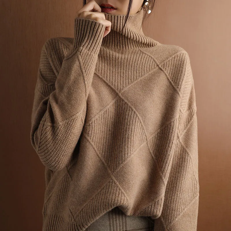 Rauten-Rollkragenpullover – Raffinierte Wärme mit modernem Stil - Image 7