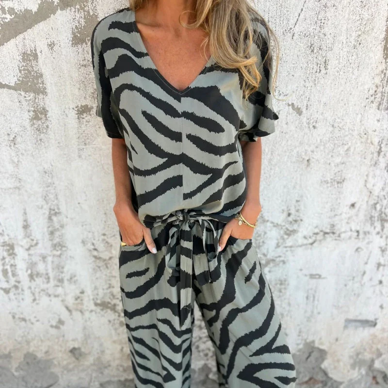 RODERICA - LOCKERES SET AUS BLUSE UND HOSE