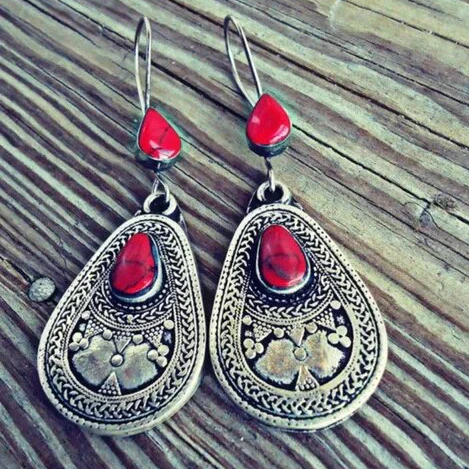 Rote Mandala-Ohrringe im Vintage-Stil