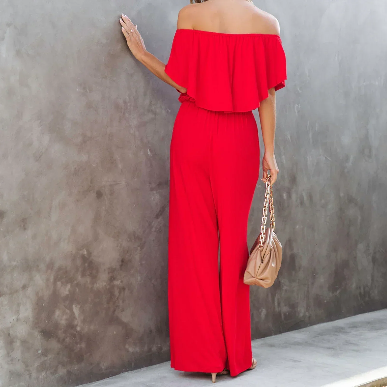 SANNE - Geraffter schulterfreier Jumpsuit - Image 4