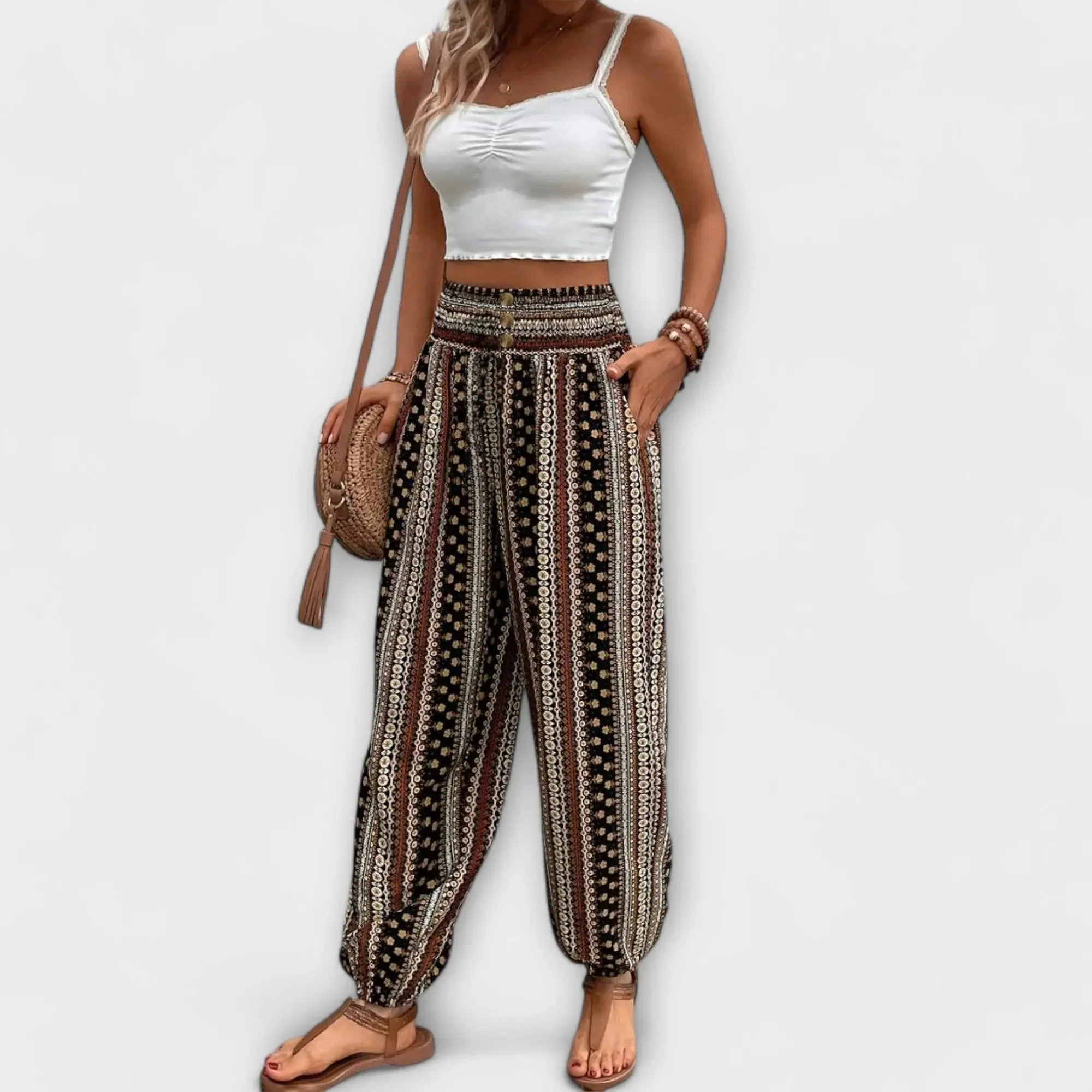 Scarletta – Weite Hose mit Ethno-Muster - Image 7
