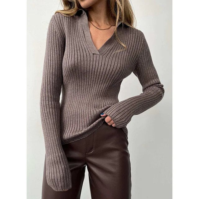Schlankes Top mit Polokragen aus Strick - Image 7