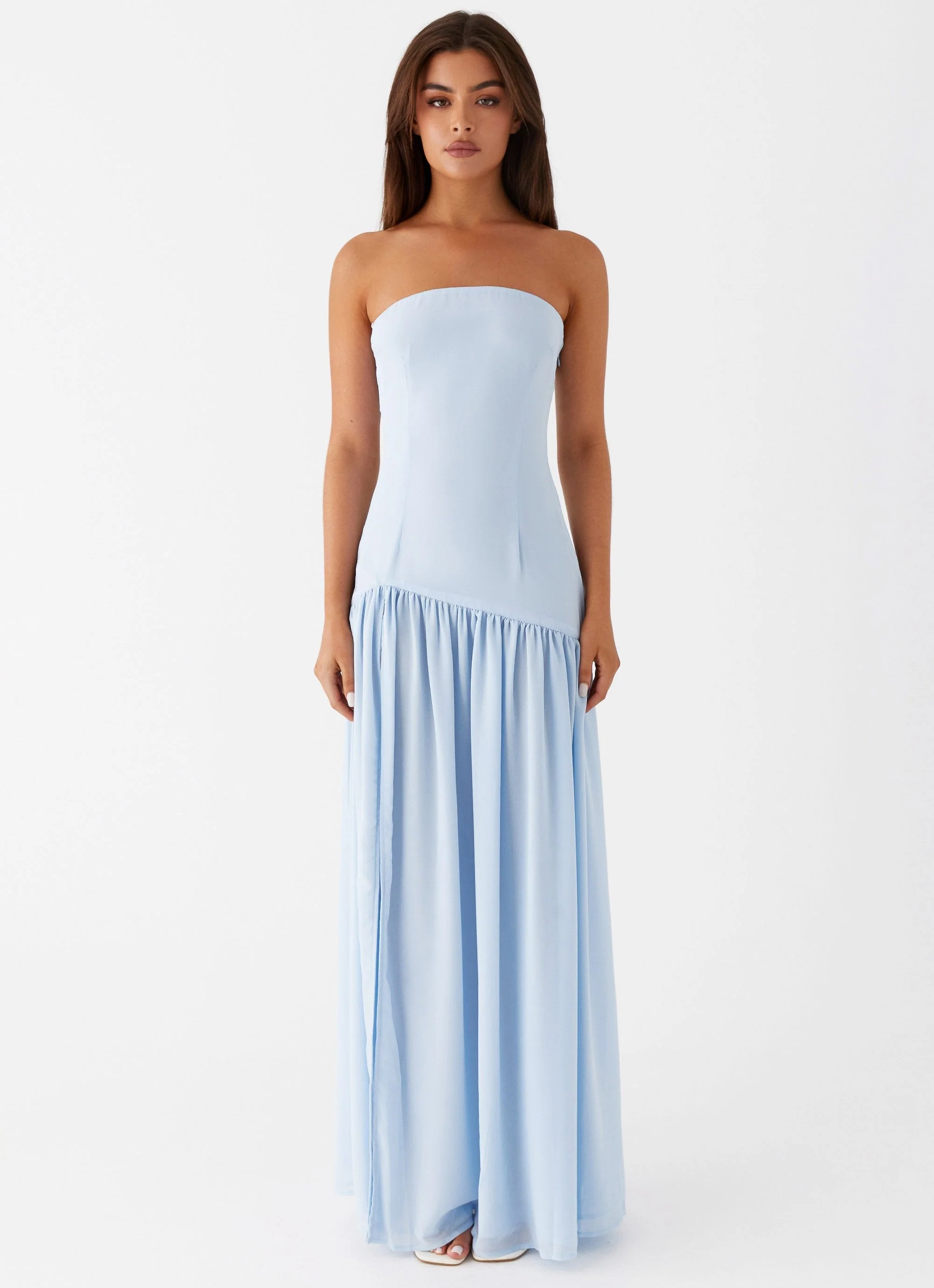 Selia | Langes, Trägerloses, Fließendes Kleid - Image 10