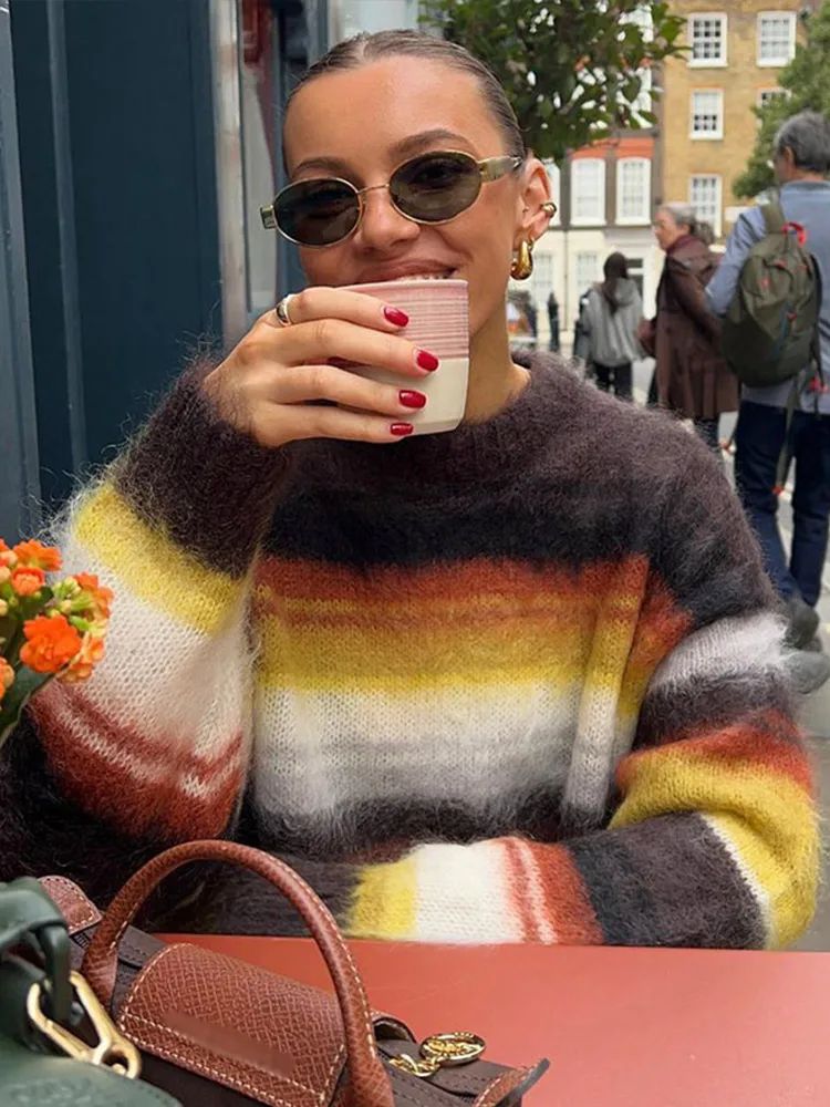 Selma | Gestreifter Fuzzy-Strickpullover