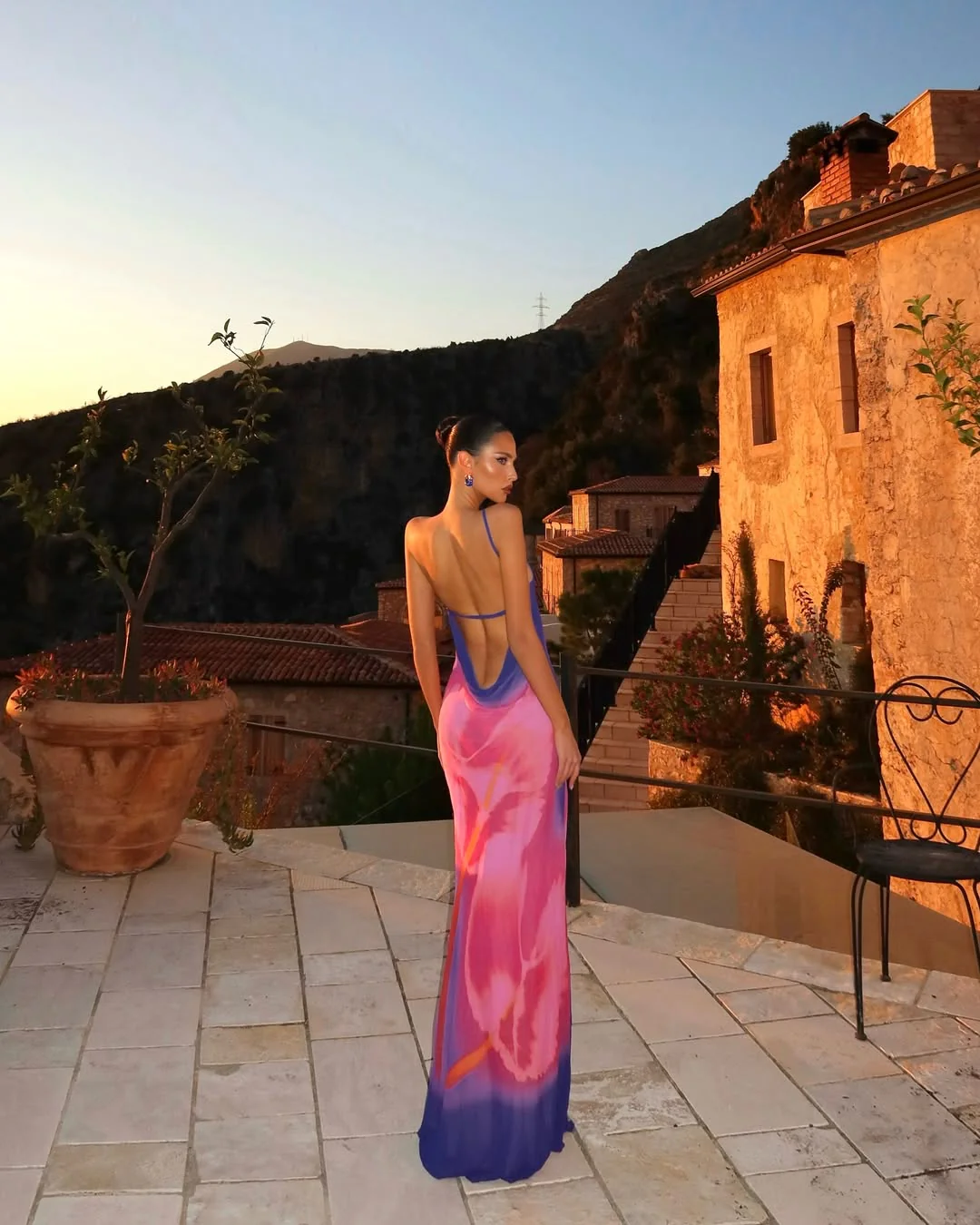 Seris | Rückenfreies One-Shoulder Maxikleid - Image 4