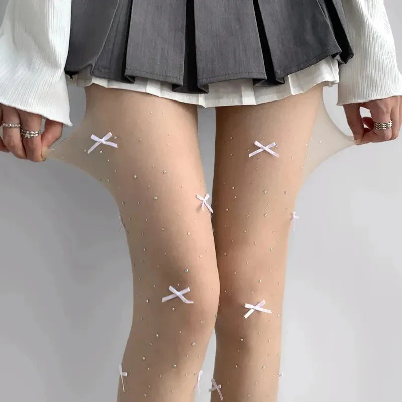 Simone | Verspielte Strumpfhose mit Schleifenmuster - Image 3
