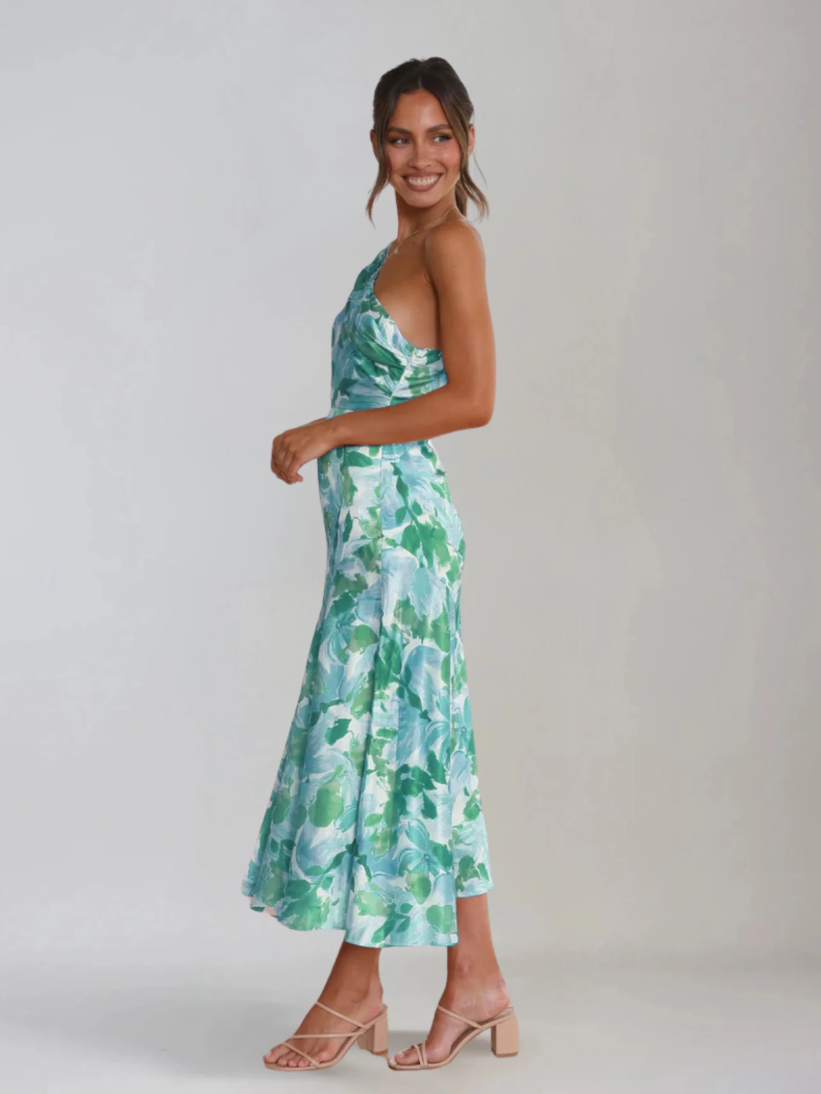 SOLE  | Blumiges Sommerkleid - Image 5