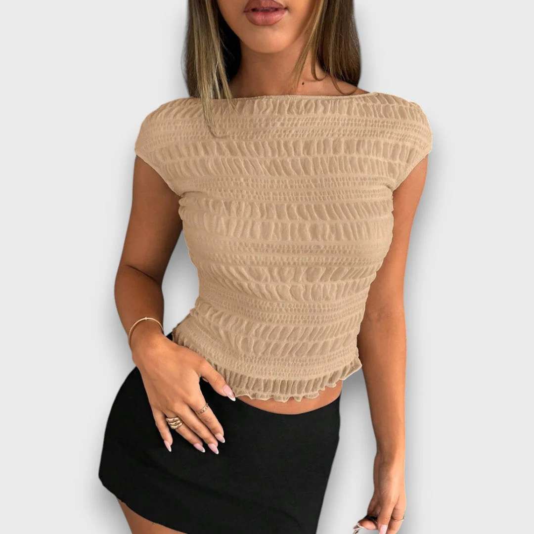 Solena – Strukturiertes Top mit verspieltem Charme - Image 9