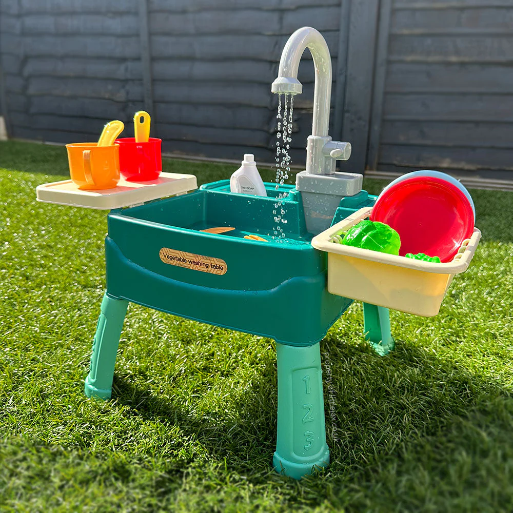 Spielküche für Kinder (drinnen/draußen) mit Wasserhahn und 19-teiligem Zubehörset