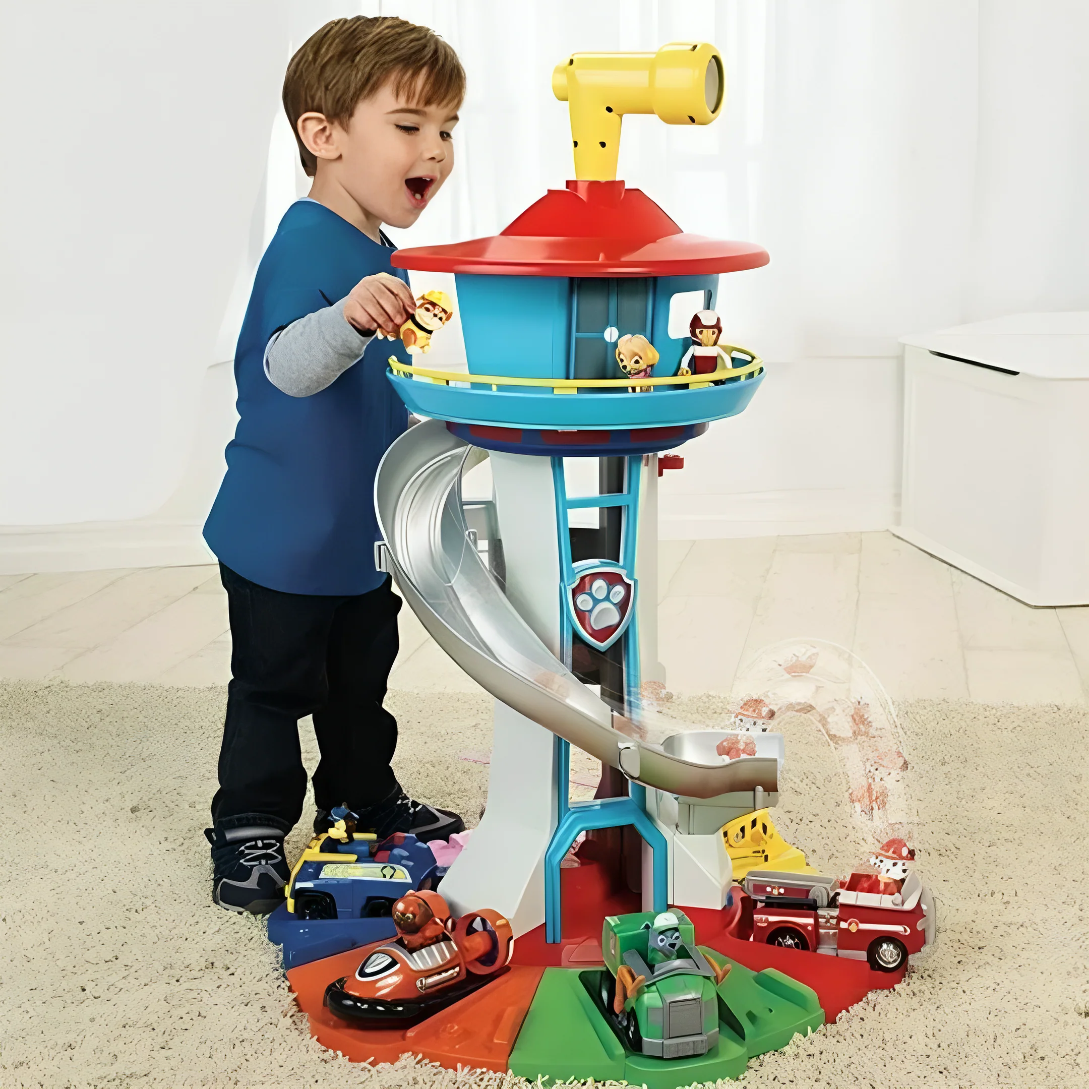 Spielturm für drinnen und draußen – inklusive lustiger Rutsche und Spielfiguren für Kleinkinder und junge Kinder
