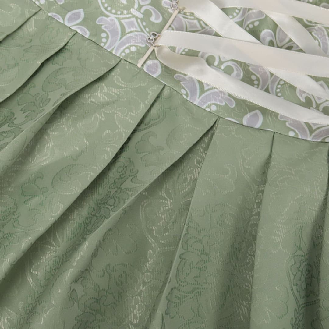 Spitzenakzent Dirndl kleid für Damen - Oktoberfest 2025 - Image 7
