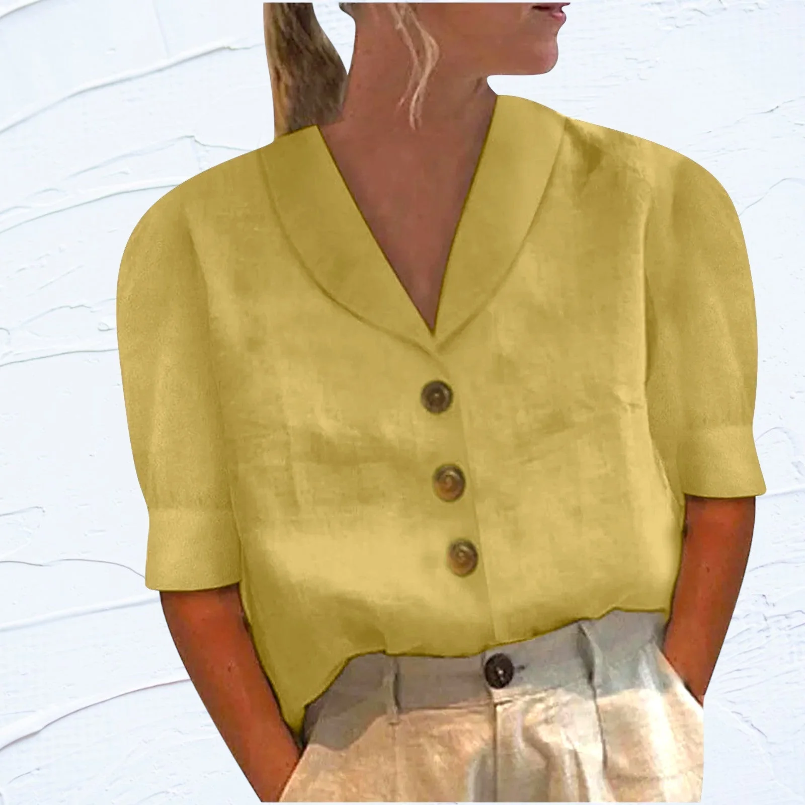 Stephanie | Bluse mit traditionellem Kragen und Knopfleiste - Image 6