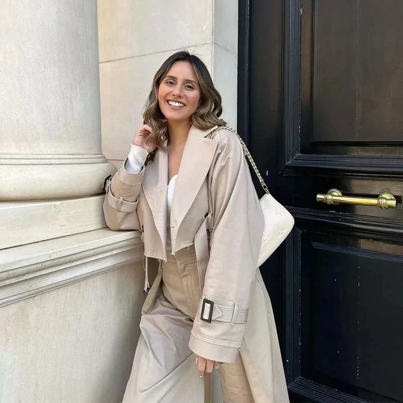 Stephanie | Eleganter Kurzer Trenchcoat - Image 4