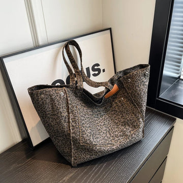 Stilvolle Schultertasche für Damen mit Leopardenmuster – Modisches Design