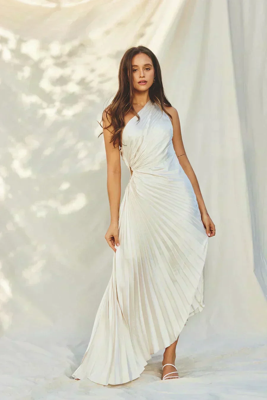 Sylviana - Ein-Schulter Plissiertes Midi-Kleid - Image 16