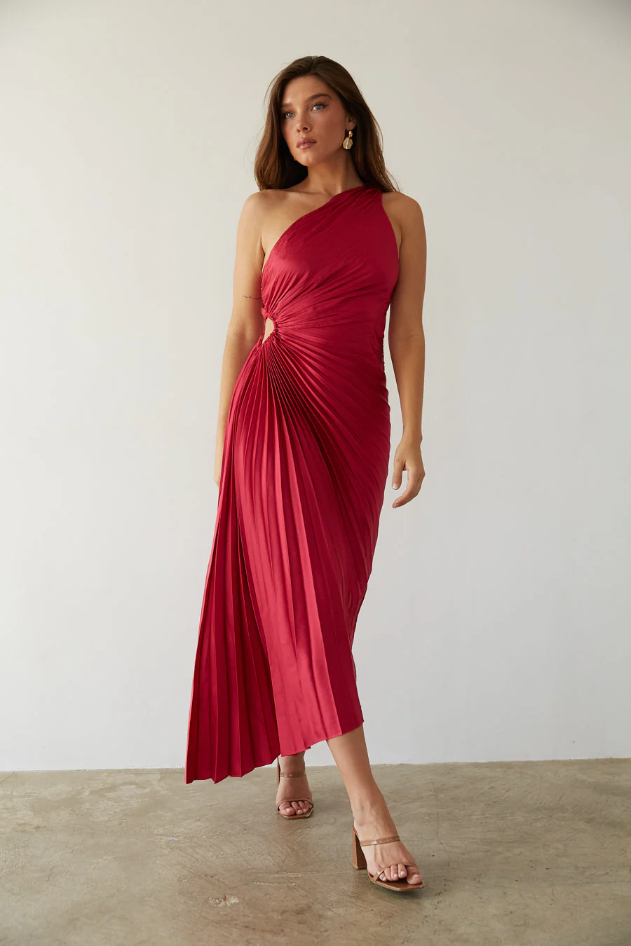 Sylviana - Ein-Schulter Plissiertes Midi-Kleid - Image 29