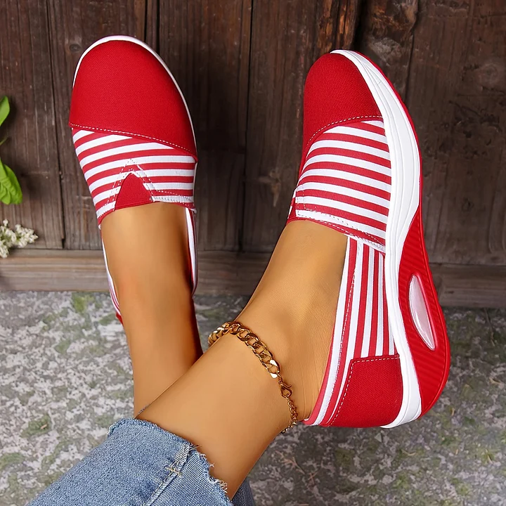 Tasha - Bequeme orthopädische Schlupf Auf Turnschuh Mit Streifen - Image 5