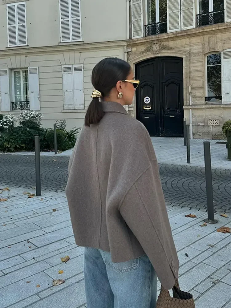Theresa | Vielseitig kombinierbare elegante Übergangsjacke - Image 2