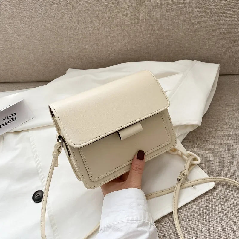 Trista Flap Crossbody-Tasche - Image 2