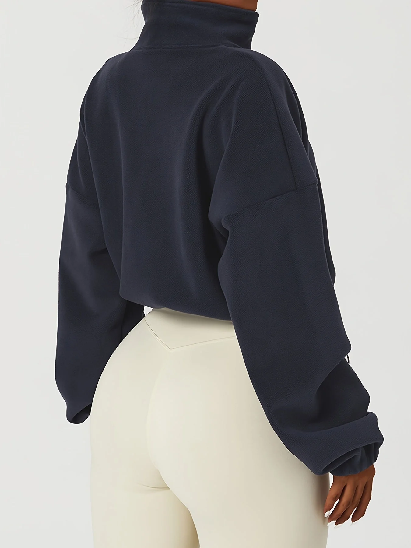 Velexia | Fleece-Crop-Top - Image 3