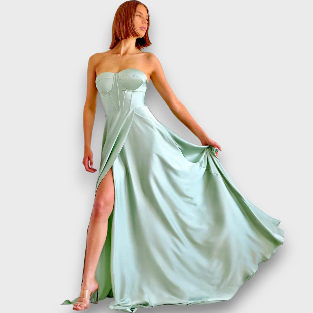 Victoria – Schulterfreies Abendkleid mit Rückenschnürung - Image 13